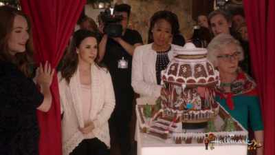 Very impressive but does it do anything - The Sweetest Christmas