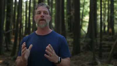 Very musty, and it
wasn't a bear or a deer. - Expedition Bigfoot