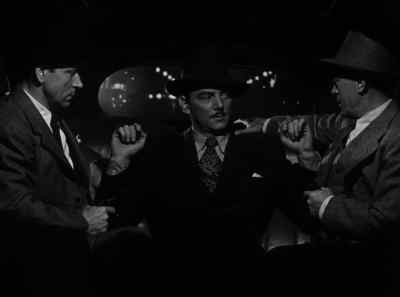 - Very neat, gentlemen, very neat.
- Let's keep it that way. - Escape in the Fog