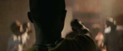 Vi um jovem rapaz,
com uma arma na mão. - Rudeboy: The Story of Trojan Records