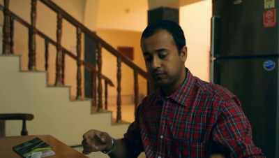 (vibrant music) - A Suitable Girl