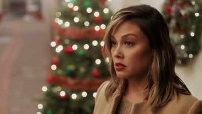 - Vic, wait, I--
- Congratulations, Amelia. - Once Upon a Main Street