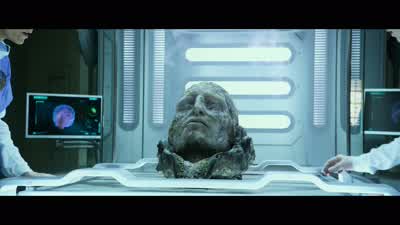 Vickers: What is that on its head? - Prometheus
