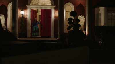Vickery, Jocelyn know
that you're out - Sharp Objects