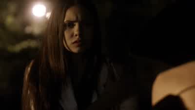 Vicki! Vicki. Vicki! Vicki! - The Vampire Diaries