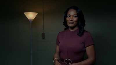 Victoria: A bird, a predator,
perfect. - Tyler Perry's The Oval