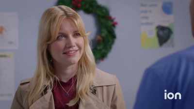 - Victoria Frost?
- How did you know that? - Dognapped: A Hound for the Holidays