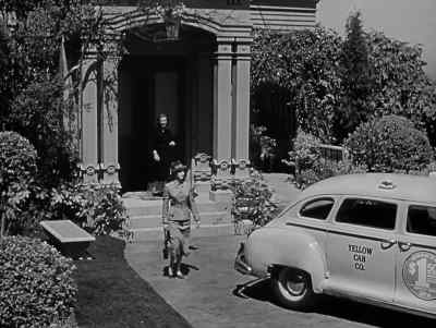 [ Victoria ]
Good-bye, darling.
Have a good time. - The House on Telegraph Hill
