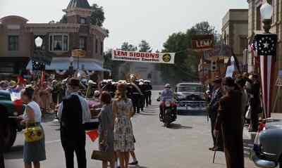 VIDA, IT'S THE GOVERNOR. - Follow Me, Boys!