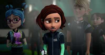 [Vida] Please, don't hold back!
More applause! Oh, you shouldn't have-- - Spy Kids: Mission Critical