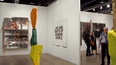 VIDA Y MUERTE DE GENTE INCREÍBLE - Blurred Lines: Inside the Art World