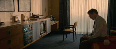 [ViddiCon chimes]
Message received. 8:05 a.m. - Hello Tomorrow!
