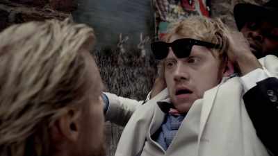 Video clip has a male, 5'10, - Snatch