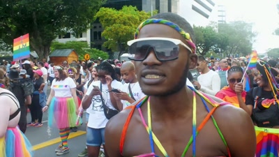 Vim representar
outros ativistas queer africanos - Pride From Above