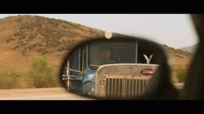 Vince! Vince, don't! Get back in! Vince! - The Fast and the Furious