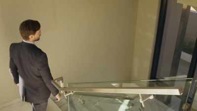 Vincent Corbo. Still in a hurry
to get... where, exactly? - Professionals