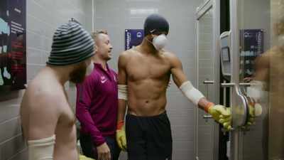 -[Vincent laughs]
-Look at that! [growls] - All or Nothing: Manchester City