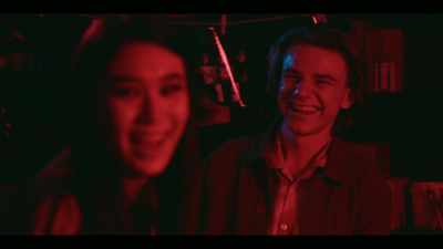(VIOLETTA AND CHESTER LAUGH) - Crazy Fun Park