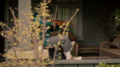 [violin music continues] - Life by Ella