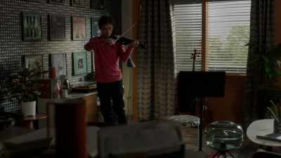 [violin music] - Pretty Little Liars: The Perfectionists