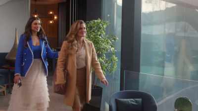 Virgil, this is my best
friend, Lauren Elliott. - Crimes of Fashion: Killer Clutch