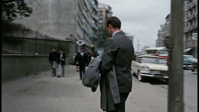 Visas? Visas? - Tam. - Thank you. - From Russia with Love