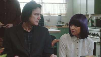 [Vivian] I look at you, - Kidding