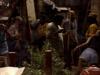 Vivian, wait.
Now, you cannot avoid me all day. - The Fresh Prince of Bel-Air