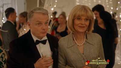 Vivienne and I hope to return
the favour. - Sense, Sensibility & Snowmen