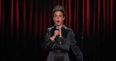 [vocalizies nonsensically] - Jenny Slate: Stage Fright