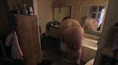 [ Voice breaking ]
ALL I SEE IS A FAT GLOB. - My 600-lb Life