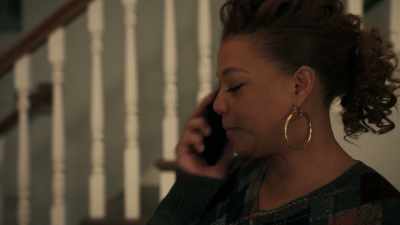 Voice mail. You have access to
her dating profile. Pull it up now. - The Equalizer