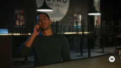 VOICEMAIL: At the tone, - Love in the Limelight