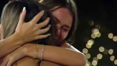 VOICEOVER: The couples
have been voting for - Love Island Australia