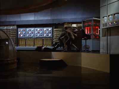 - Vokar!
- We will soon be there! - The Time Tunnel