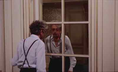 - Voringe. Voringe!
- What is it? - The Nude Vampire
