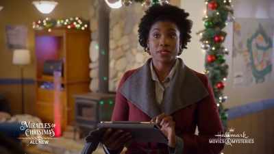 Voulez-vous voir ? - Our Christmas Journey