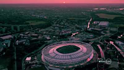 Vous devez m'aider
avec cette chanson. Allez ! - Apple Music Live: Burna Boy
