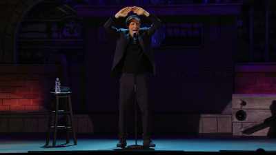 Vrem să ne întoarcem! ” - Gad Elmaleh: American Dream