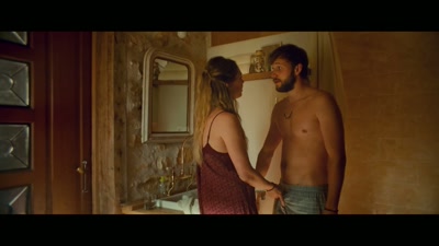 Vtipný. A já myslela, že… - The Awkward Weekend