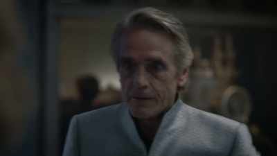 -Wade: How do you
know she won't?
-Veidt: Because she is clearly - Watchmen