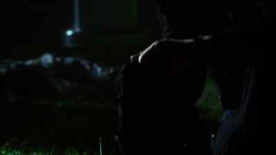 WADE:
Six minutes. - Nikita