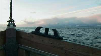 Wade: The extraordinary sighting
takes place in - Mysteries of the Deep