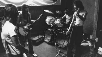 Wageman converted his garage
into a rehearsal space, - Randy Rhoads: Reflections of a Guitar Icon