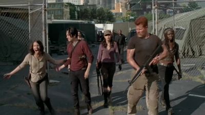 (wailing ) - The Walking Dead