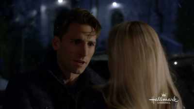 - Wait a minute.
- Excuse me, Mia, - Love on Ice