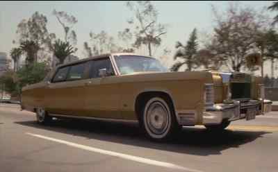 Wait a minute
Here comes Daddy Rich - Car Wash