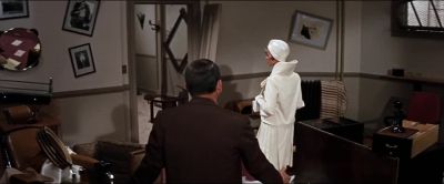 Wait a minute I didn't mean to holler on you - Robin and the 7 Hoods