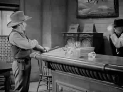 Wait a minute, pop.
Wait a minute. - The Oklahoma Kid
