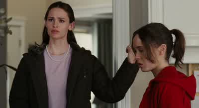 Wait a minute. - Juno